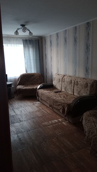 Продам 2х.ком. кв.полностью мебелированна