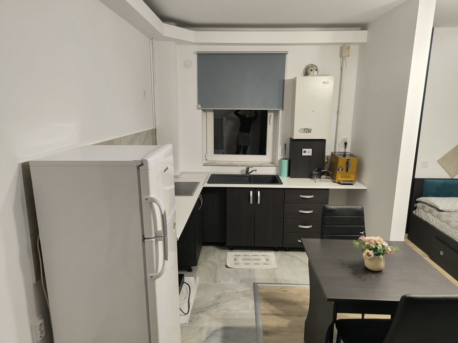 Ofer spre închiriere garsoniera complet utilata, 39 mp,  Mioveni