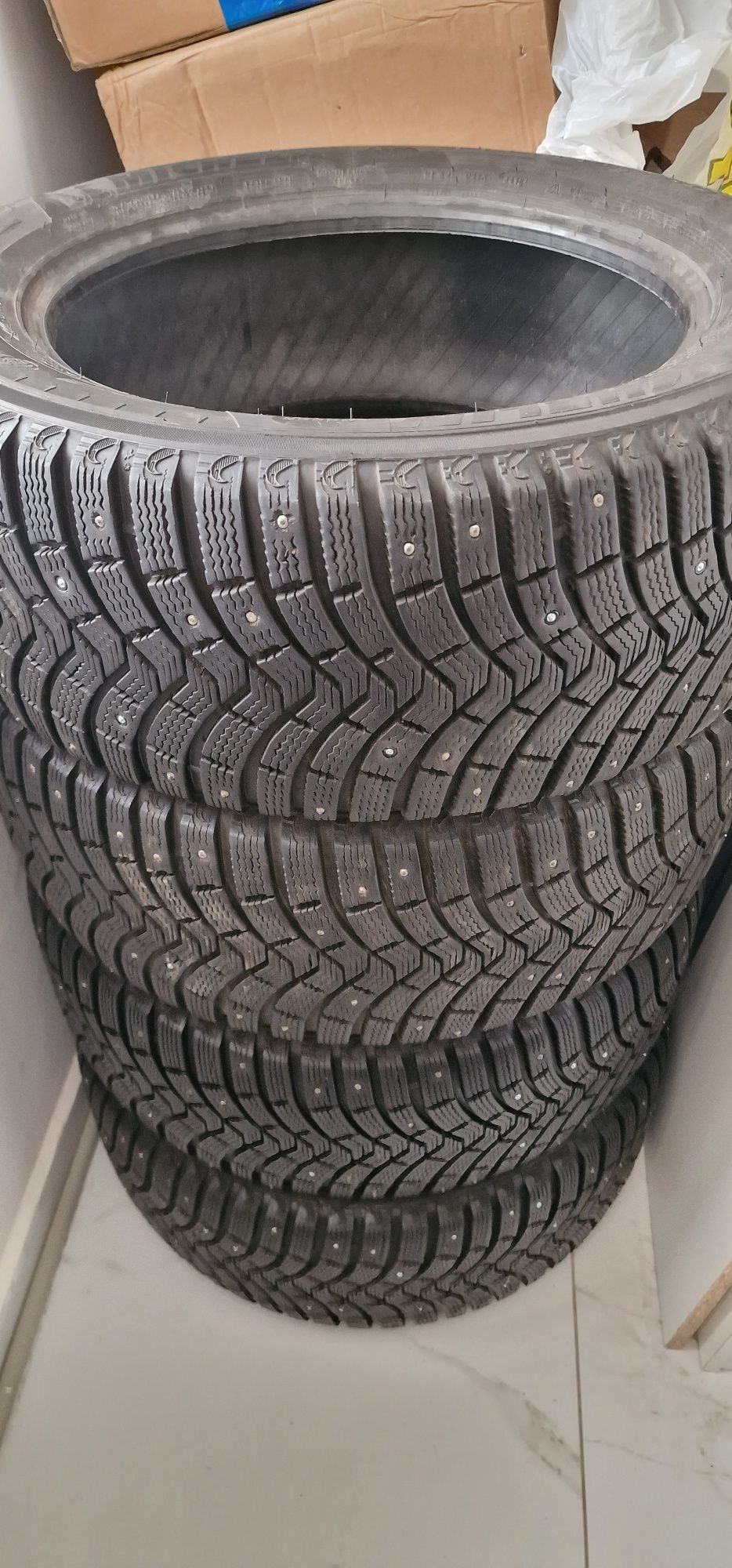 Шины зимние Michelin R18 235/55