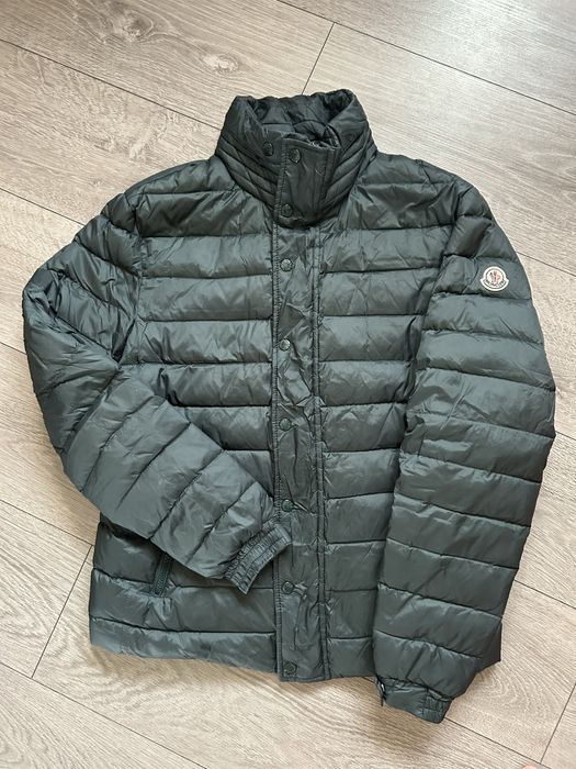 Geaca Moncler marime XL dama