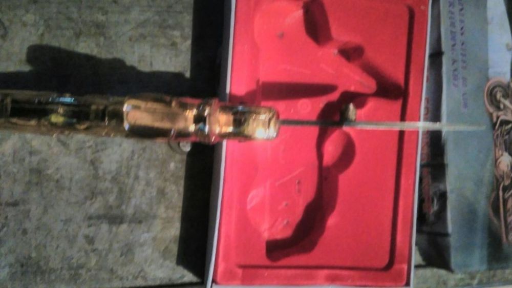 Згъваем нож с декоративна дръжка