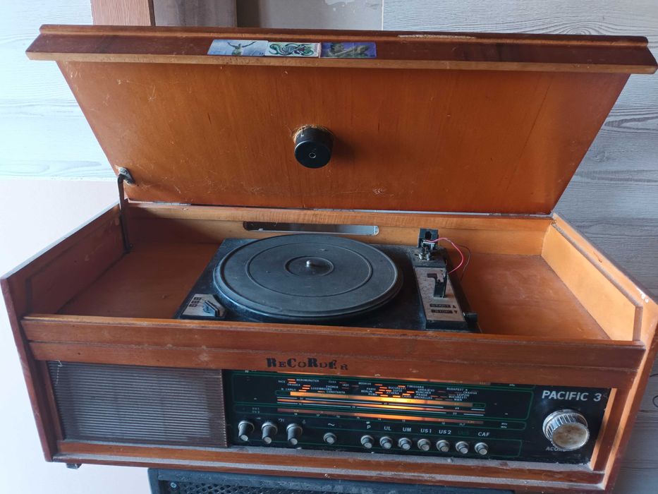 Radio pikup,250 lei.