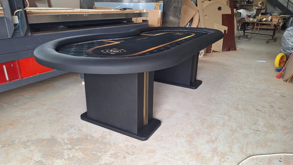 Masa poker customizata LED fabrica mese poker CustomTables.eu | STOC