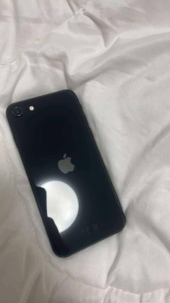 iphone SE 2020 като нов