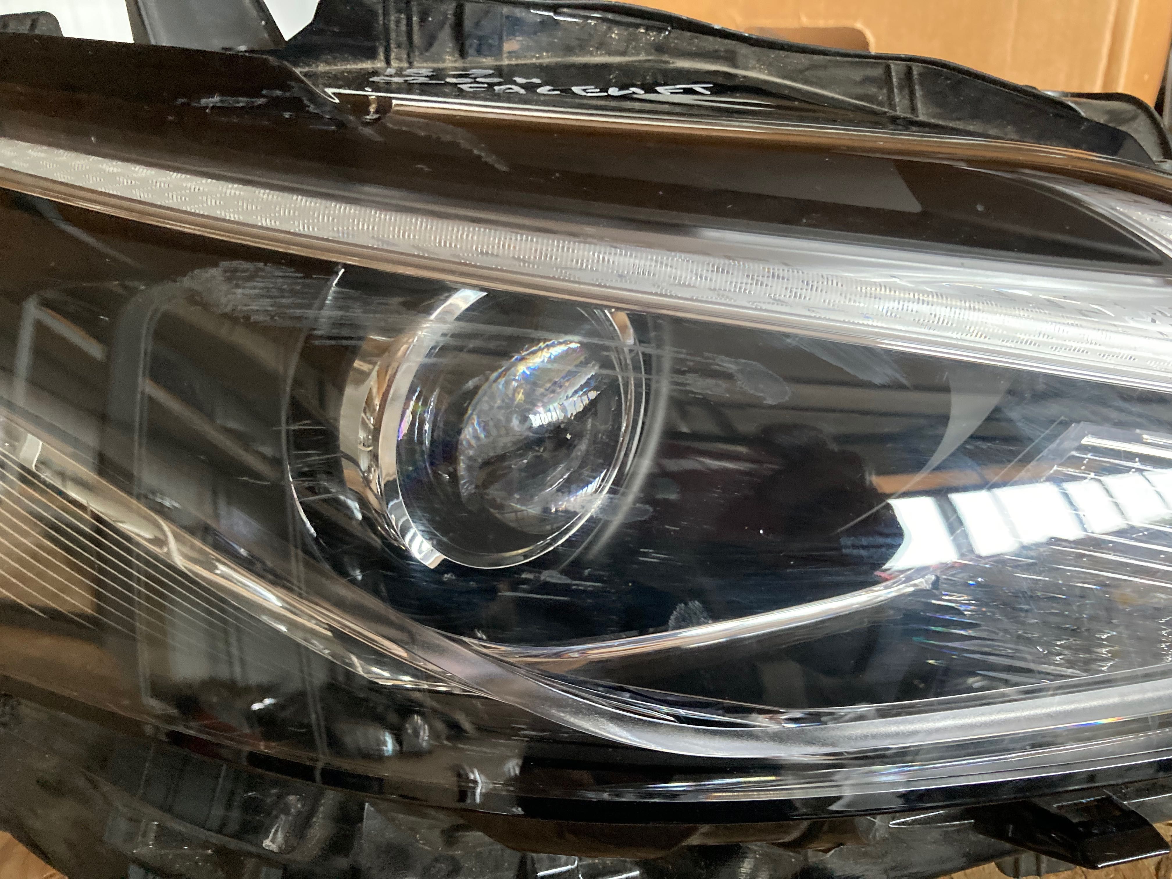 Десен Led фар за Lexus CT200H фейслифт. 2018-