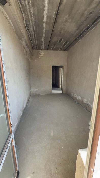 Бухоро шахар марказидан 3 хонали квартира сотилади