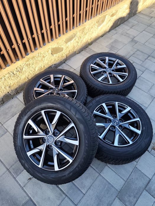 Vând jante originale Mazda