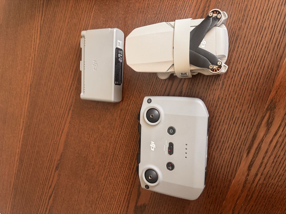 Продам дрон DJi 2 mini