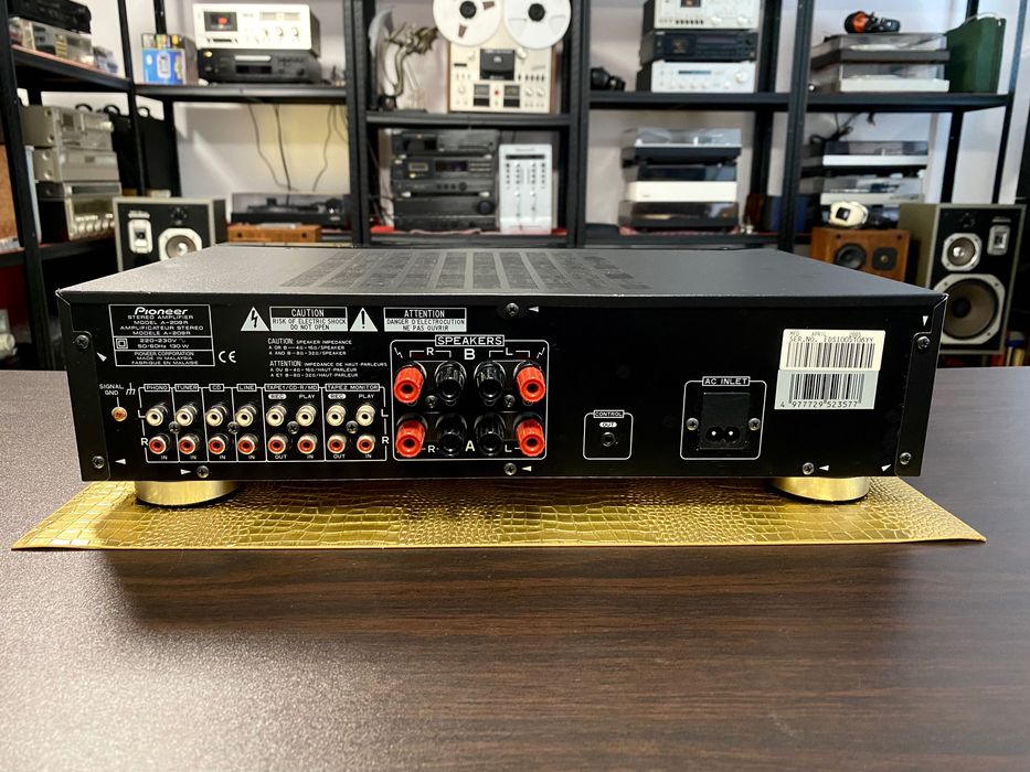 Чудесен усилвател Pioneer