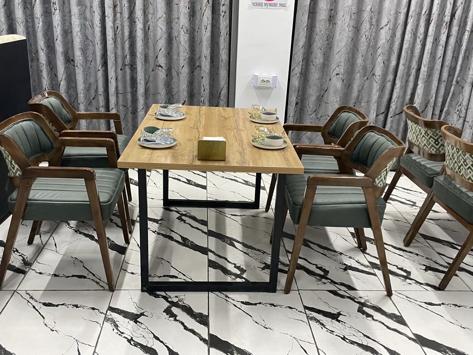 Valentin ofis va kafe mos tanlov