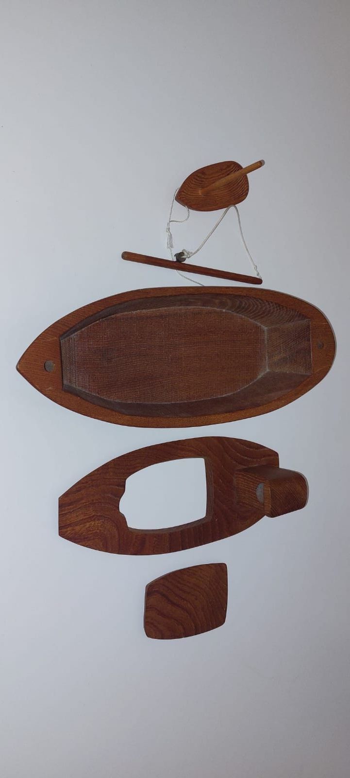 Barca din lemn modelism