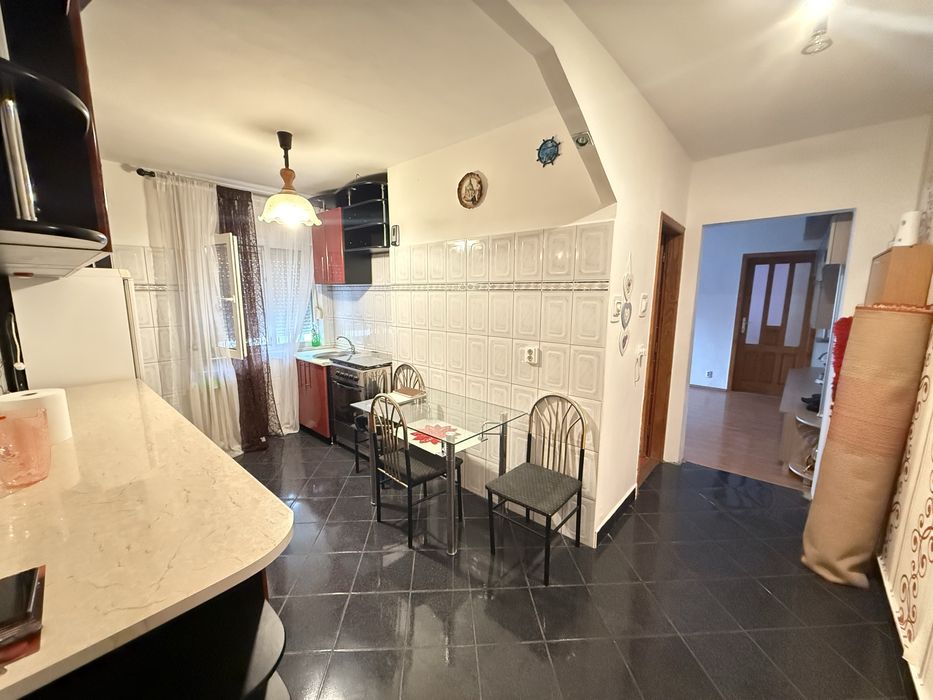 Apartament cu doua camere , zona Iosia
