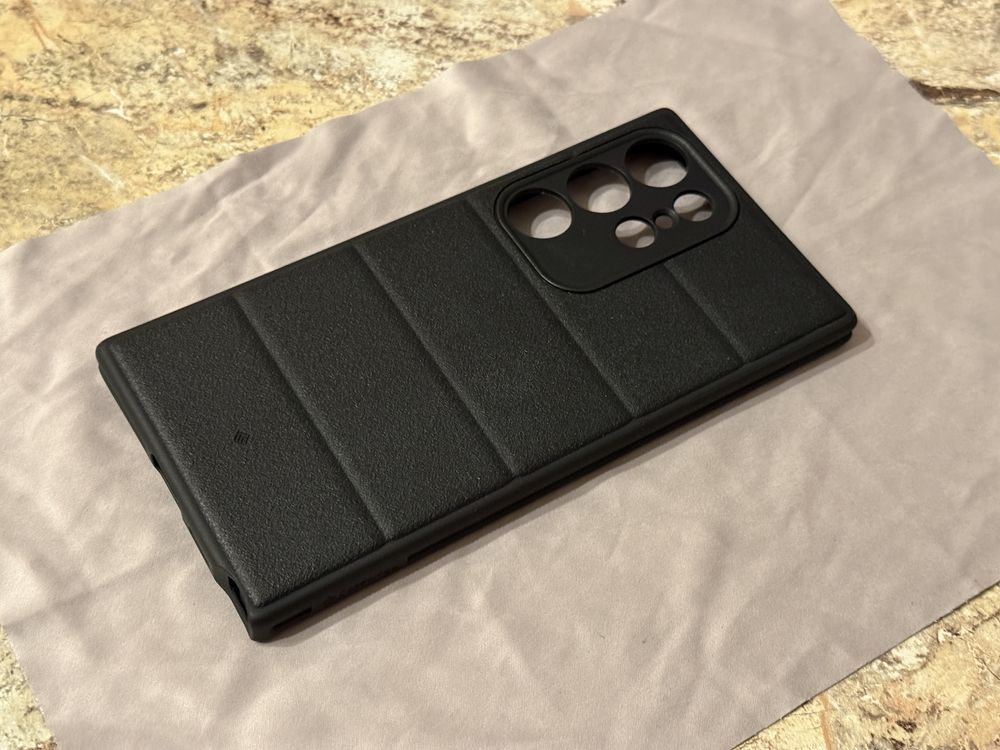 Чехол Spigen Samsung S24 Ultra