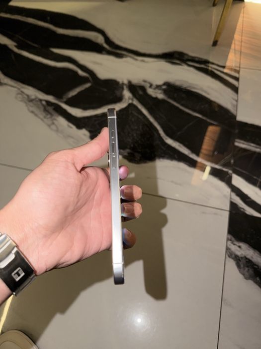 Iphone 16 pro max 256 gb e sim