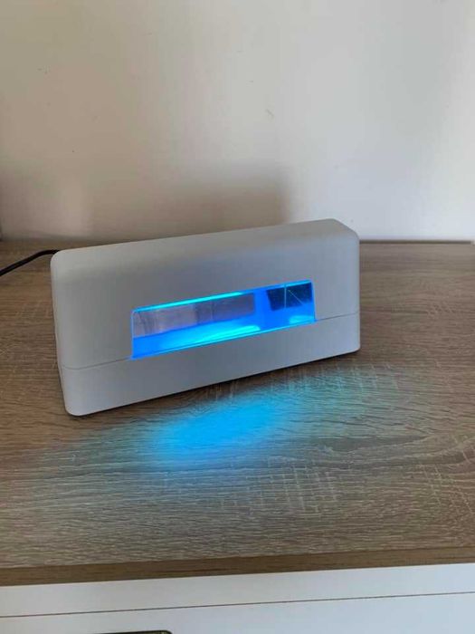 Продавам Лампа за гел лак за нокти , в мн добро състояние - 25.00 лв