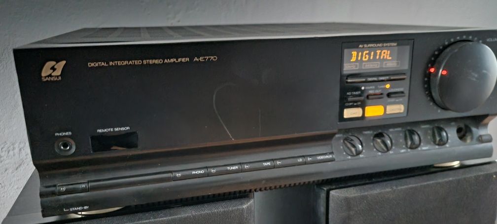 Amplificator Sansui A E770 si JVC JA S31