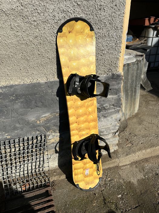 Vând placă snowboard Rossignol 142cm