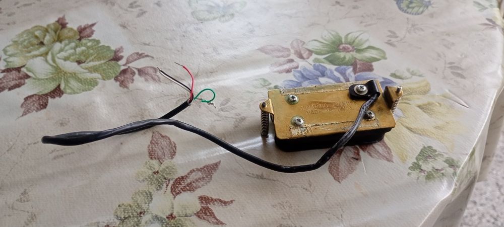 Dimarzio DP 102 X2N Адаптер за китара