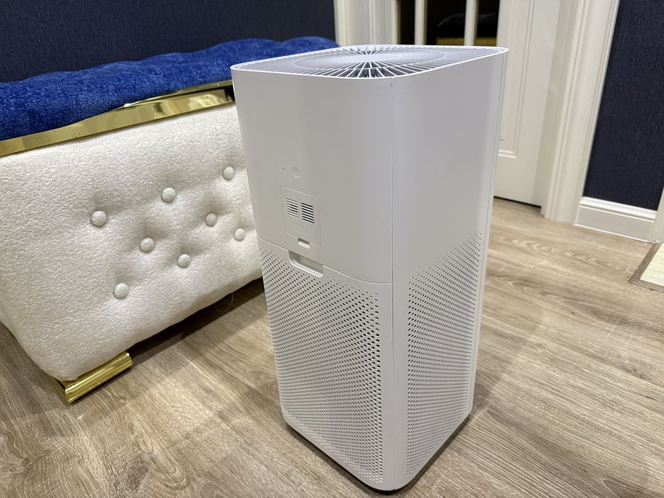 * Xiaomi Mi Smart Air Purifier 4 очиститель воздуха в отличном состоян