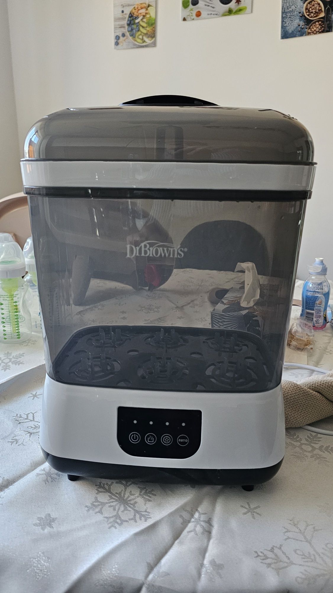 Sterilizator și uscator Dr. Browns