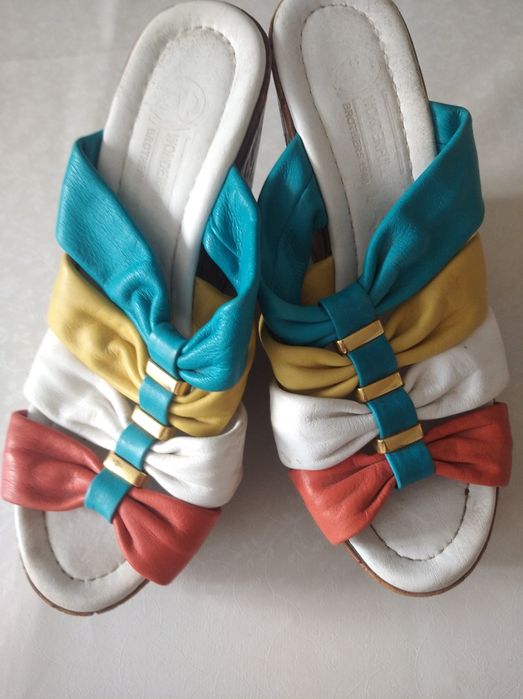 Женская обувь в отличном состоянии