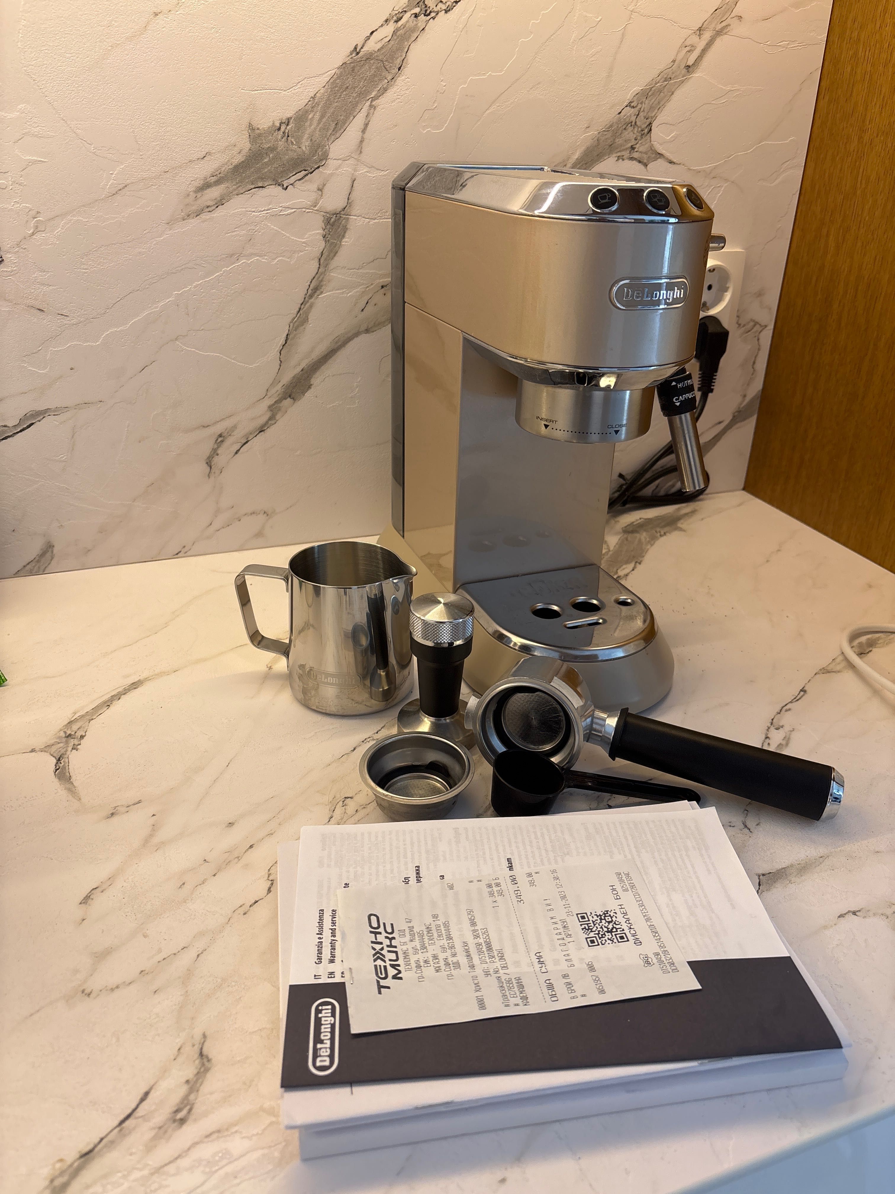 Кафе машина Delonghi Dedica Barista kit