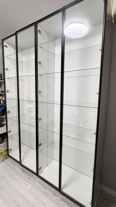 Шкаф сервант