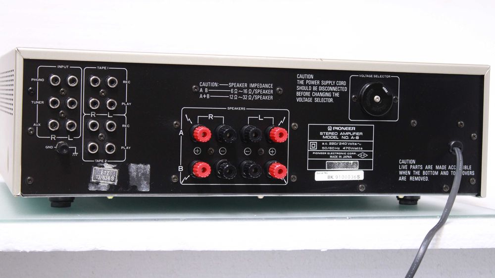 Statie/Amplificator Pioneer A-8(2x120W).