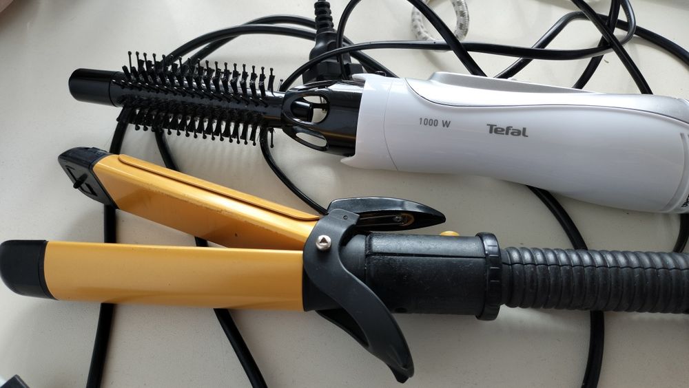 Срочно продам фен для укладки волос и плоику-выпрямитель