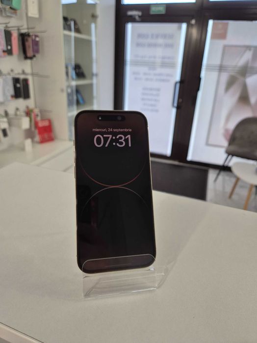 Iphone 14 Pro Gold Doc House Gsm