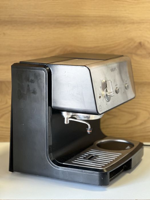 Espresor Manual Cafetiera KRUPS XP2000 Pentru Piese Defect