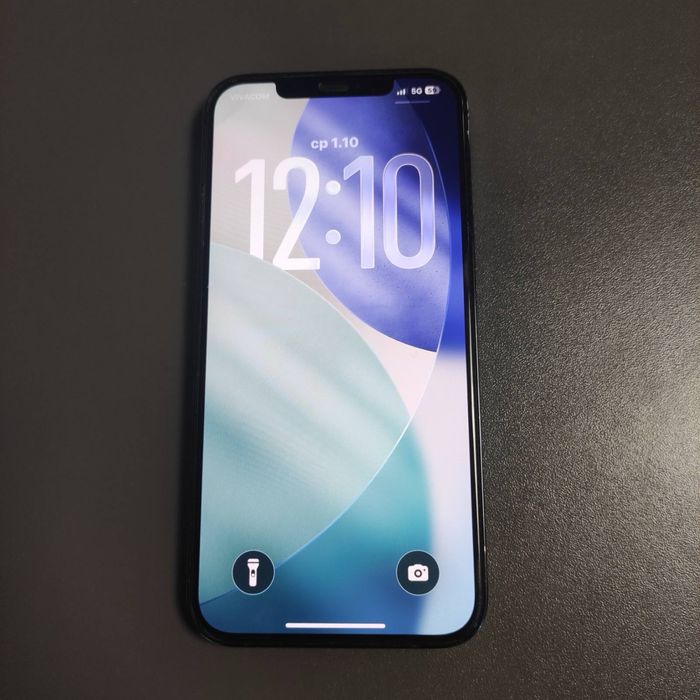 Продавам Iphone 12 pro max