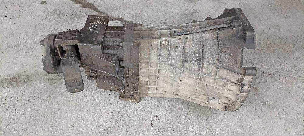 Cutie viteze 5+1 trepte Ford Transit 2.4 Euro 4, YCIR 7K400 AE