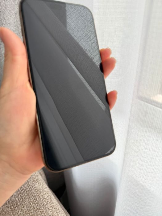 Продам iPhone 16 Pro max 1tb.