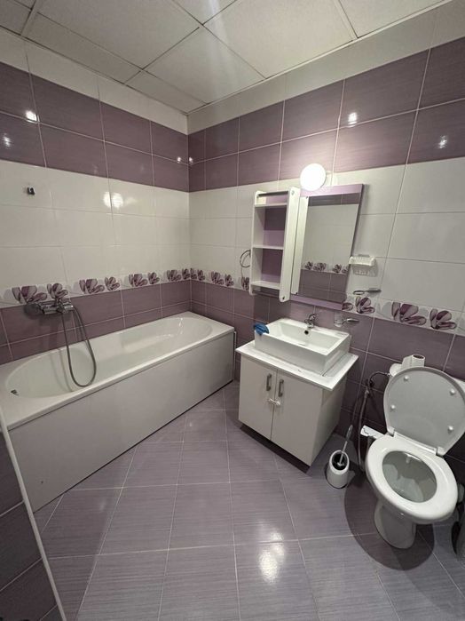 Дава се под наем Тристаен апартамент в Пловдив, Кючук Париж - 86 кв.м за 450 € - Снимка #7