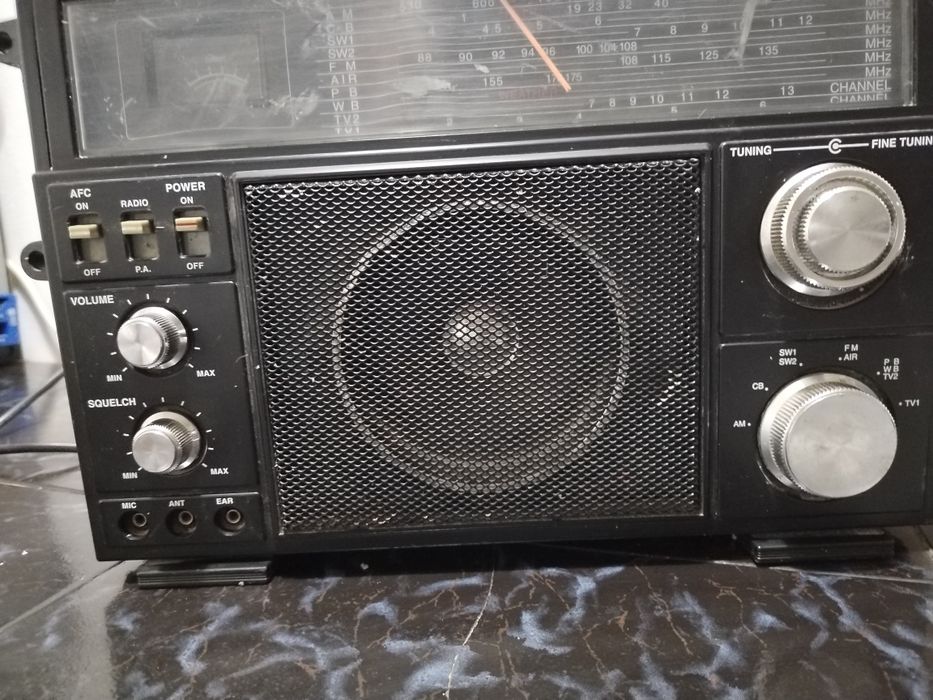 Radio receptor Crusader XK portabil