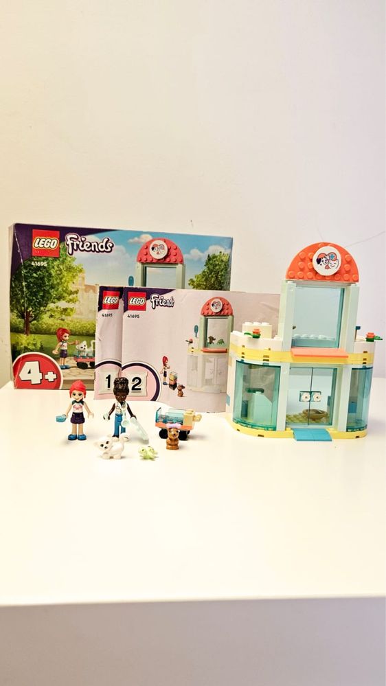 Lego Friends 41695 - Pet Clinic (2022)