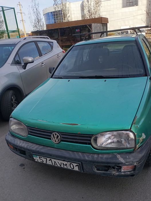 Продам машину Volkswagen golf