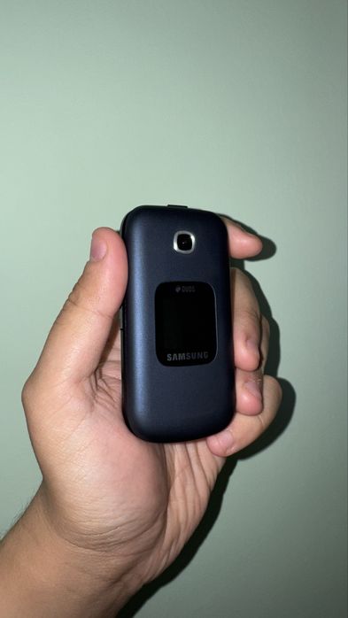 Samsung Gusto 3 Duos SIM kartali srochna sotiladi