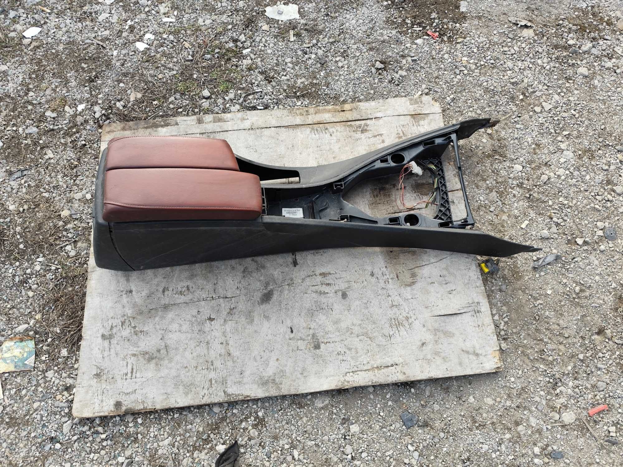 Подлакътник БМВ Е90/91