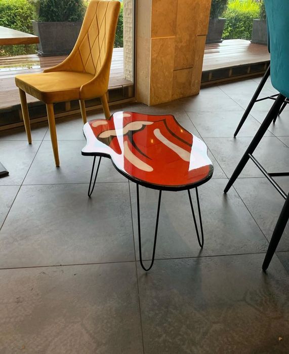 Масичка с епоксидна смола rolling stone