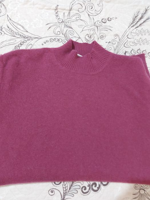 Pulover casmir +cadou Avon