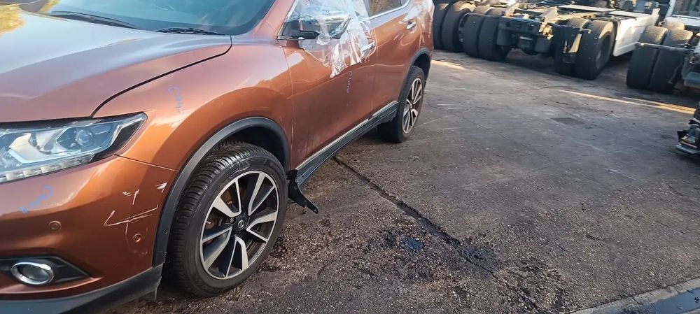 Dezmembrari / Dezmembrez Nissan X-Trail 1.6 R9M cutie viteze manuală cod culoare EAR