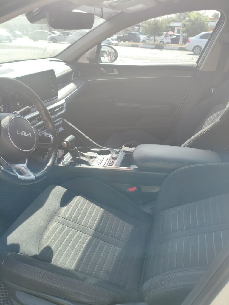 Kia k5 2022 yil  kraska oldi kapot krelo oʻng eshik petno