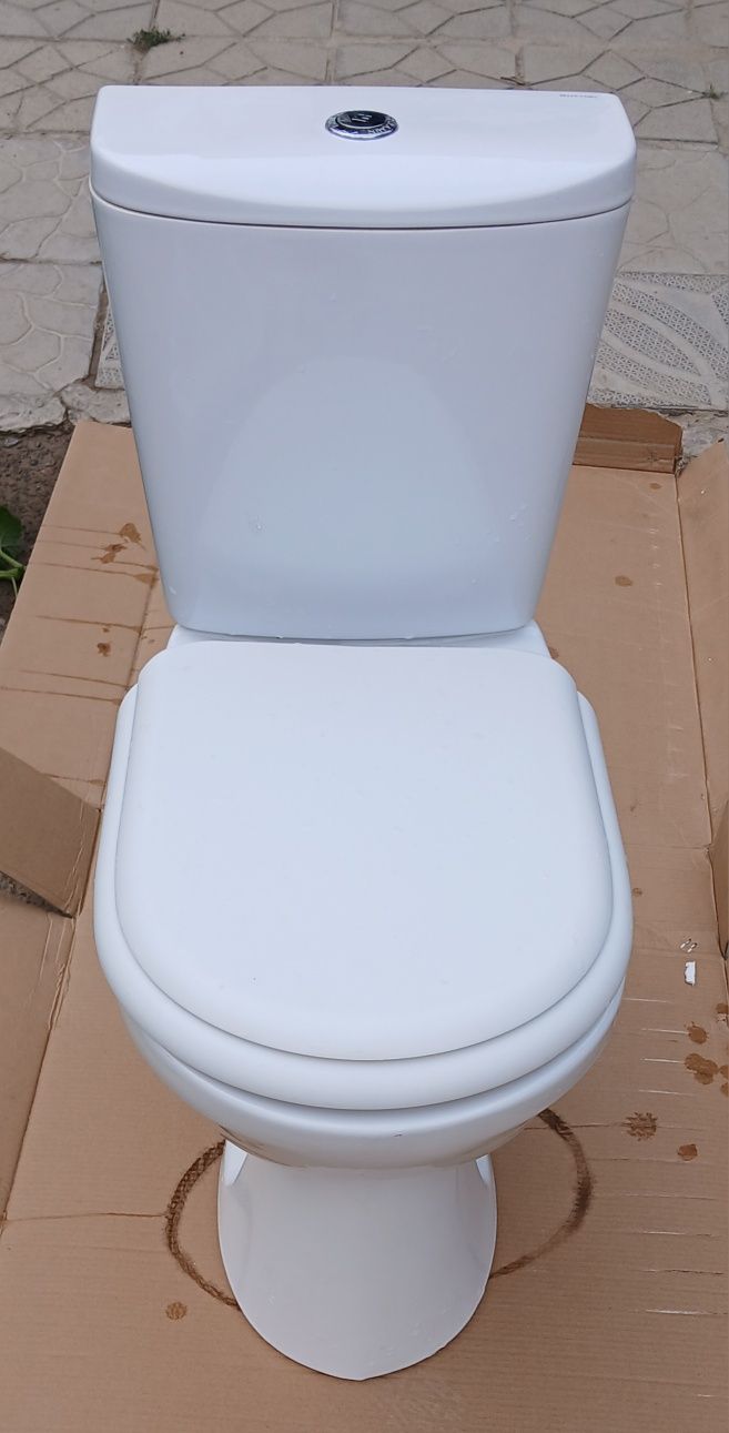 Унитаз сотилади. KERAMIN