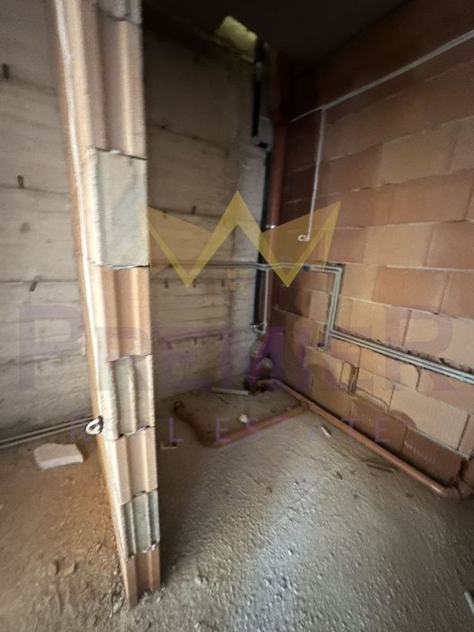 Продава се Двустаен апартамент в Варна, м-т Пчелина - 55 кв.м за 1091 €/кв.м - Снимка #1