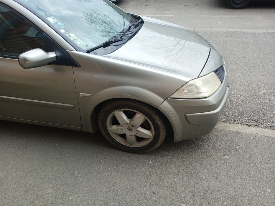 Megane 2 1.9 diesel.  131 cp