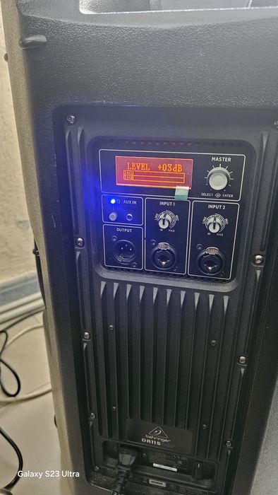 Behringer колони