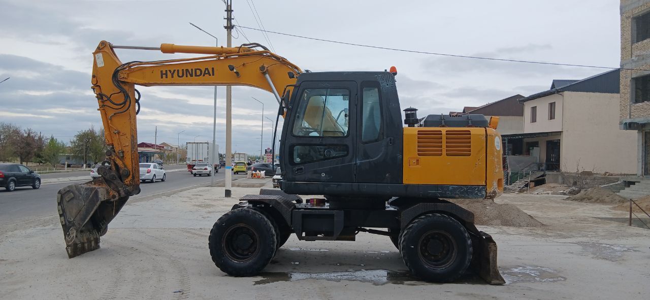 Hyundai экскаватор