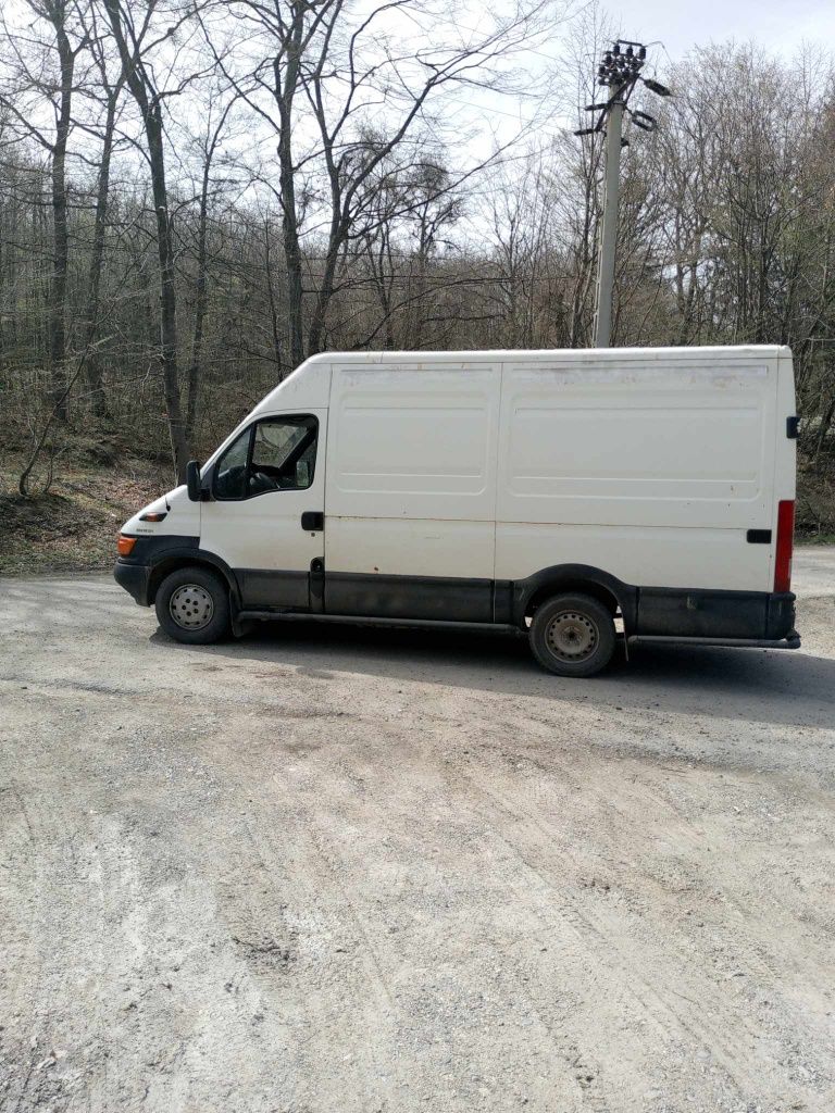 De vanzare iveco daily S12  .ofer fiscal pe loc .